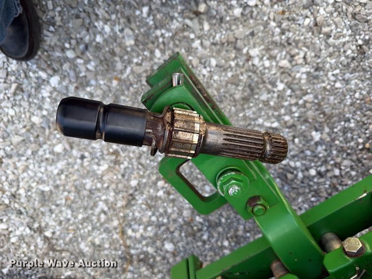 image for item FN5865 2016 John Deere 6120M MFWD tractor