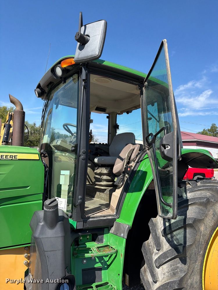 image for item FN5865 2016 John Deere 6120M MFWD tractor