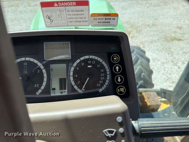 image for item FN5865 2016 John Deere 6120M MFWD tractor