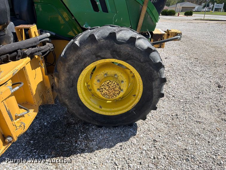 image for item FN5865 2016 John Deere 6120M MFWD tractor