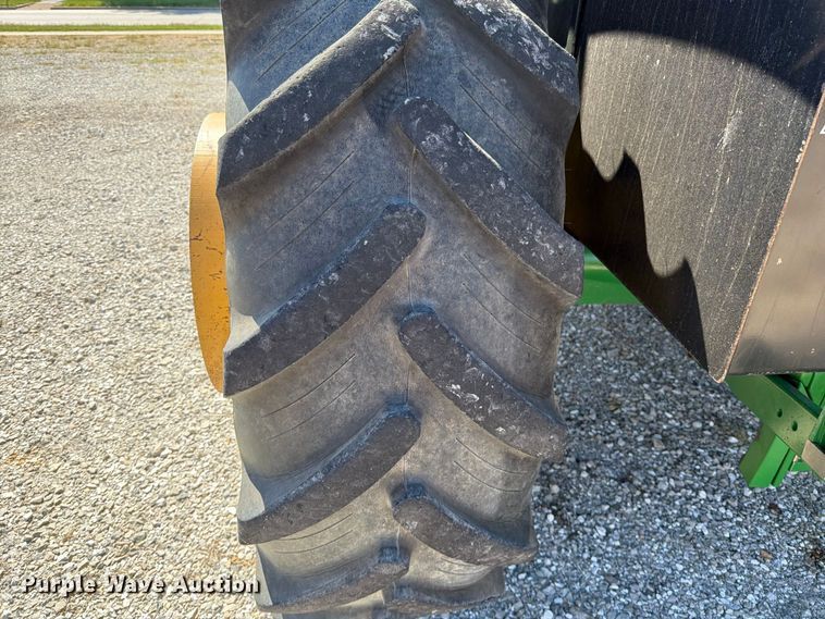 image for item FN5865 2016 John Deere 6120M MFWD tractor