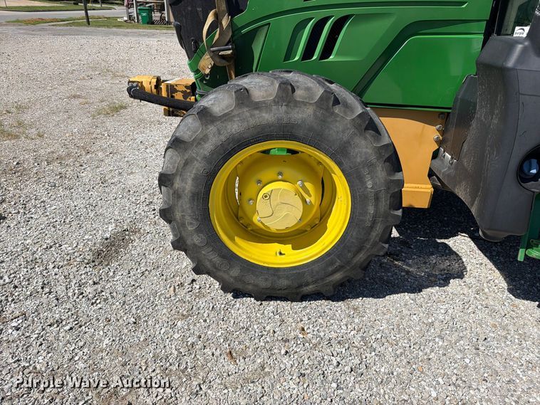 image for item FN5865 2016 John Deere 6120M MFWD tractor