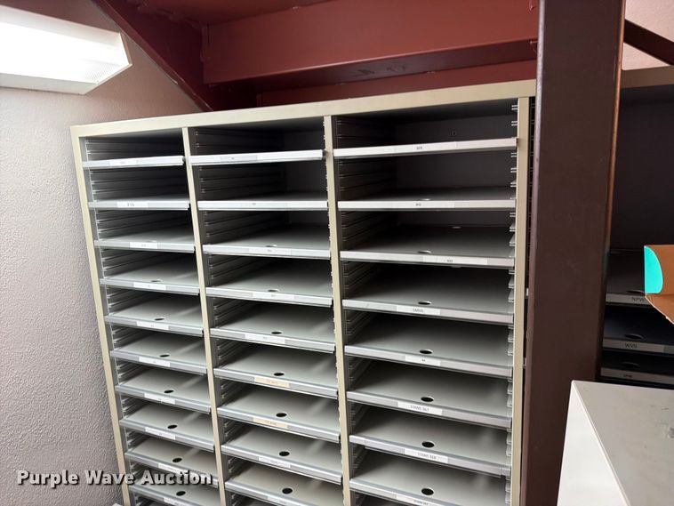 image for item FN5867 Cubicle workstation