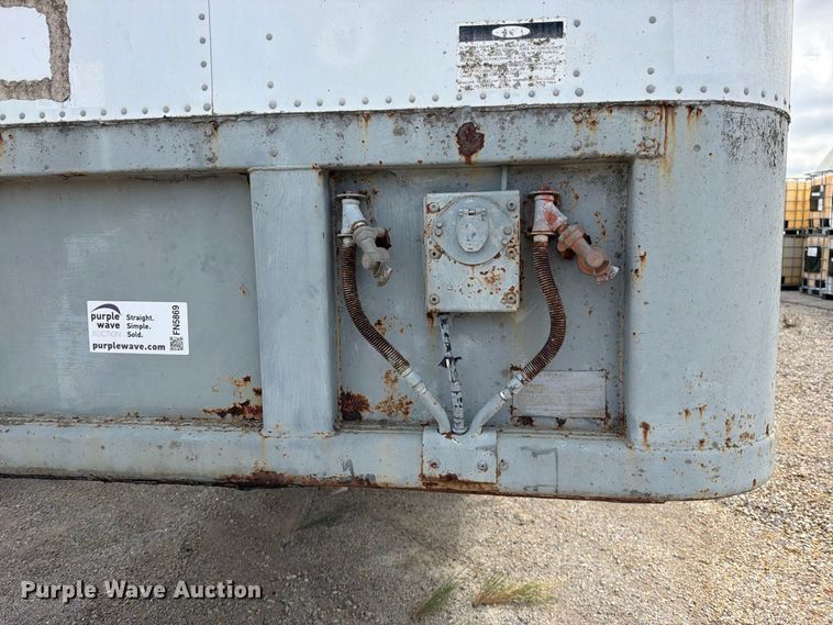 image for item FN5869 1985 Fruehauf FBX-F2-48-11-W1.5-102 dry van trailer