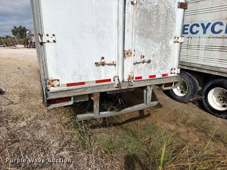 image for item FN5869 1985 Fruehauf FBX-F2-48-11-W1.5-102 dry van trailer