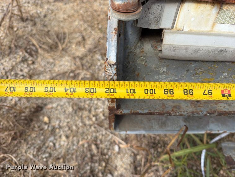 image for item FN5869 1985 Fruehauf FBX-F2-48-11-W1.5-102 dry van trailer