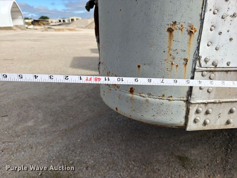 image for item FN5869 1985 Fruehauf FBX-F2-48-11-W1.5-102 dry van trailer