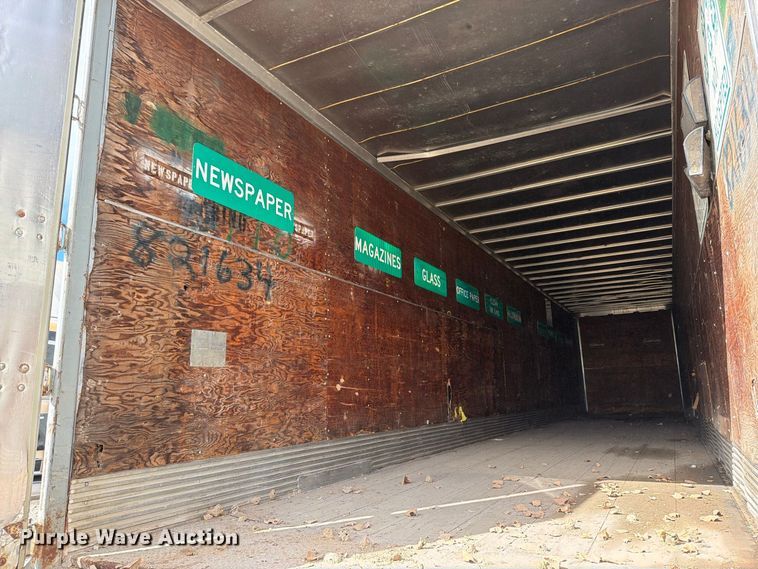 image for item FN5869 1985 Fruehauf FBX-F2-48-11-W1.5-102 dry van trailer