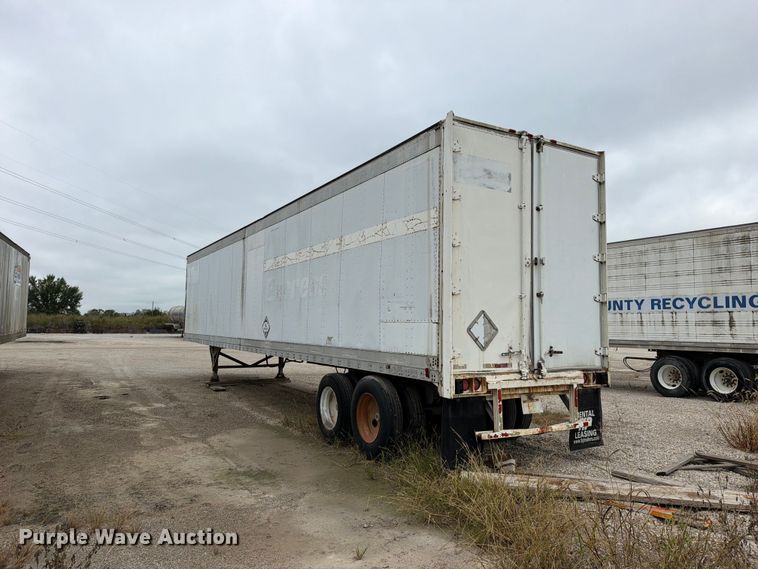 image for item FN5871 1984 Great Dane 7310TLWJ dry van trailer