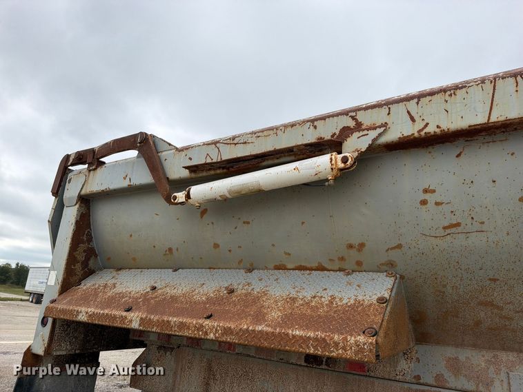 image for item FN5872 2003 CPS Trailers TSTD 26 end dump trailer