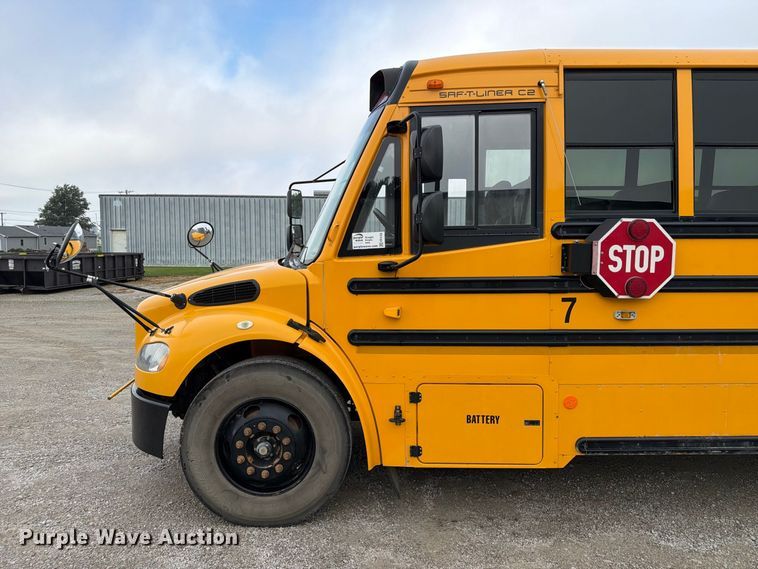 image for item FP3102 2015 Thomas Freightliner school bus