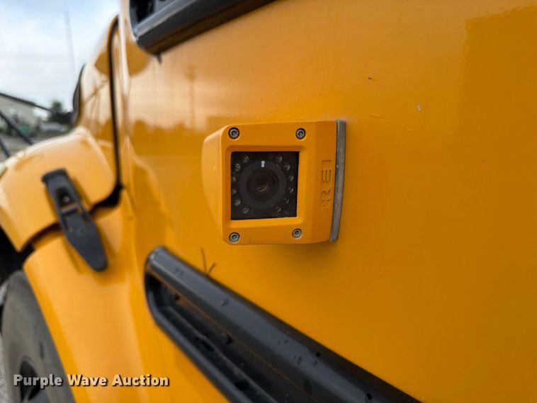 image for item FP3102 2015 Thomas Freightliner school bus