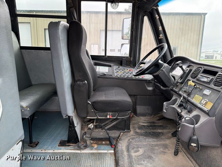 image for item FP3102 2015 Thomas Freightliner school bus