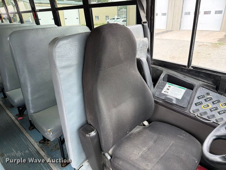 image for item FP3102 2015 Thomas Freightliner school bus