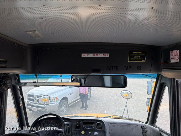 image for item FP3102 2015 Thomas Freightliner school bus