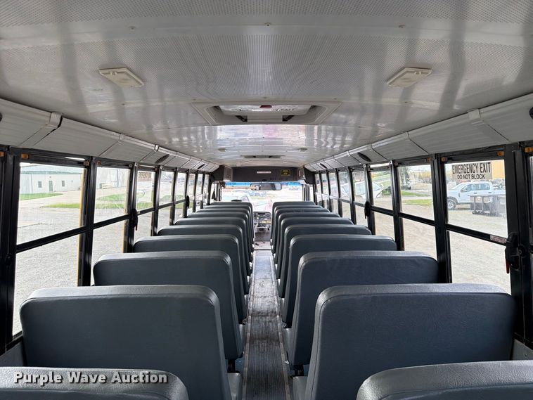 image for item FP3102 2015 Thomas Freightliner school bus