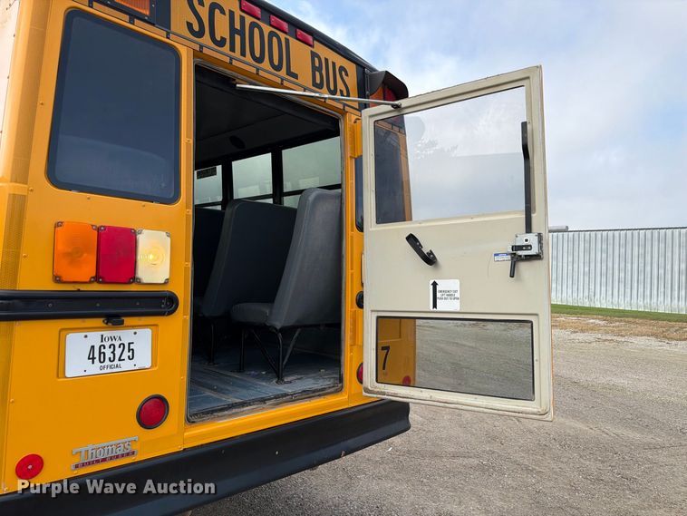 image for item FP3102 2015 Thomas Freightliner school bus