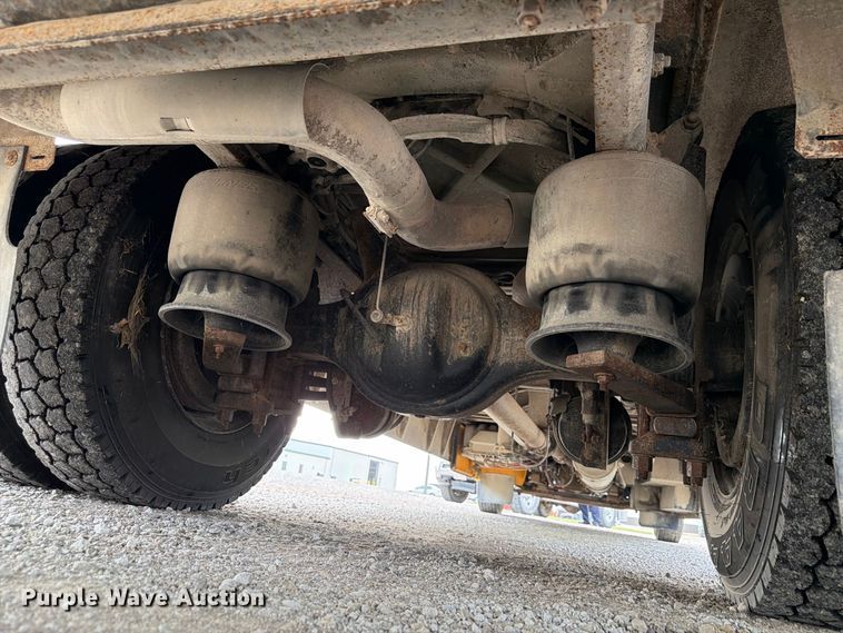 image for item FP3102 2015 Thomas Freightliner school bus