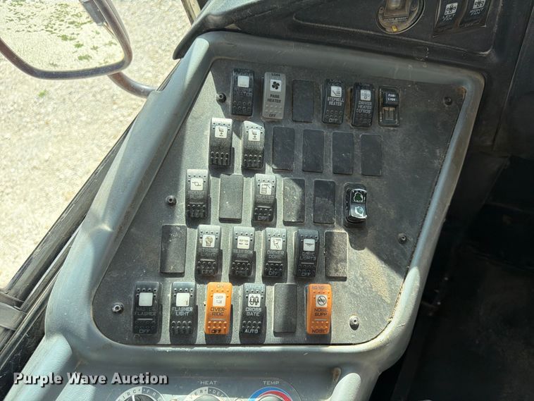 image for item FP4062 2015 IC Bus PB105 school bus