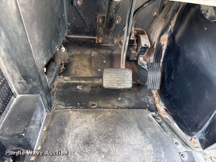 image for item FP4062 2015 IC Bus PB105 school bus