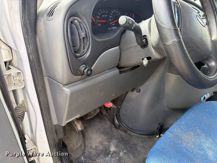 image for item FP4063 2008 Ford E-350 Bus