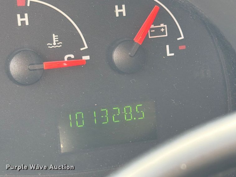 image for item FP4063 2008 Ford E-350 Bus