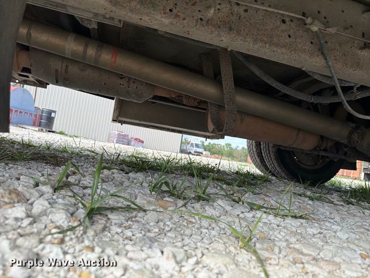 image for item FP4063 2008 Ford E-350 Bus