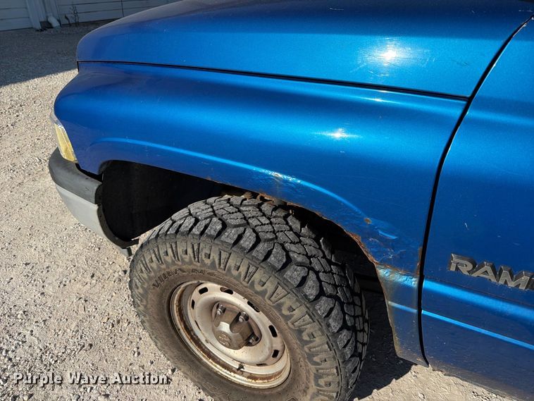 image for item FT6308 2001 Dodge Ram 1500 Ext. Cab pickup truck