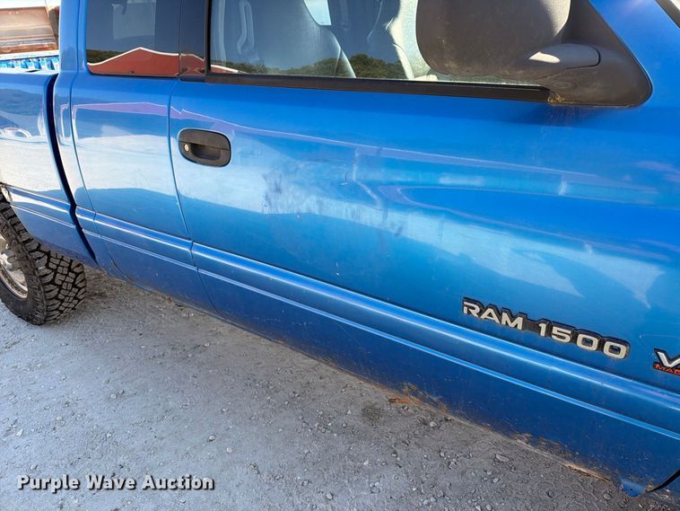 image for item FT6308 2001 Dodge Ram 1500 Ext. Cab pickup truck