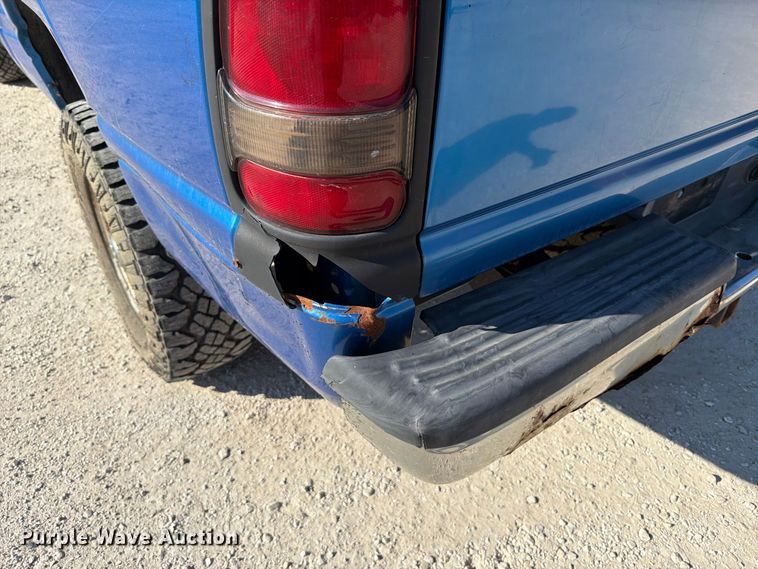 image for item FT6308 2001 Dodge Ram 1500 Ext. Cab pickup truck
