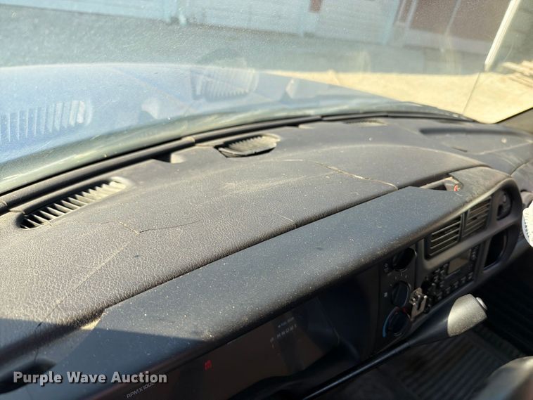 image for item FT6308 2001 Dodge Ram 1500 Ext. Cab pickup truck