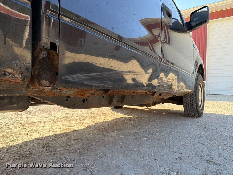image for item FT6310 2011 Ford F150 XL Crew Cab pickup truck
