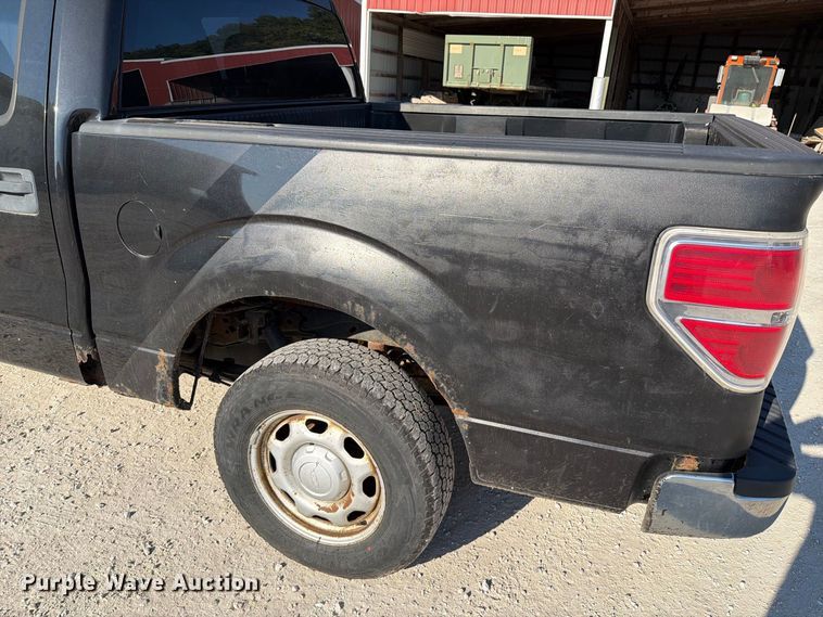 image for item FT6310 2011 Ford F150 XL Crew Cab pickup truck