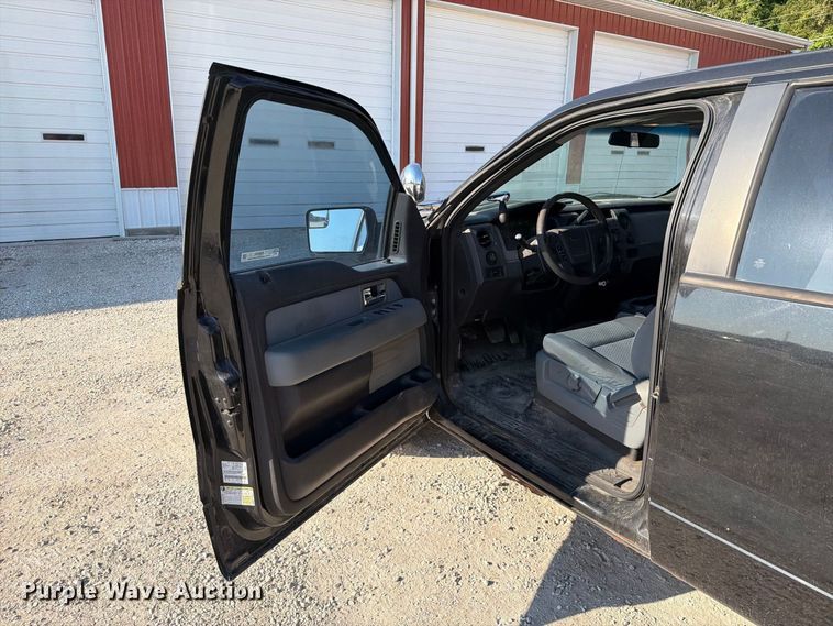 image for item FT6310 2011 Ford F150 XL Crew Cab pickup truck