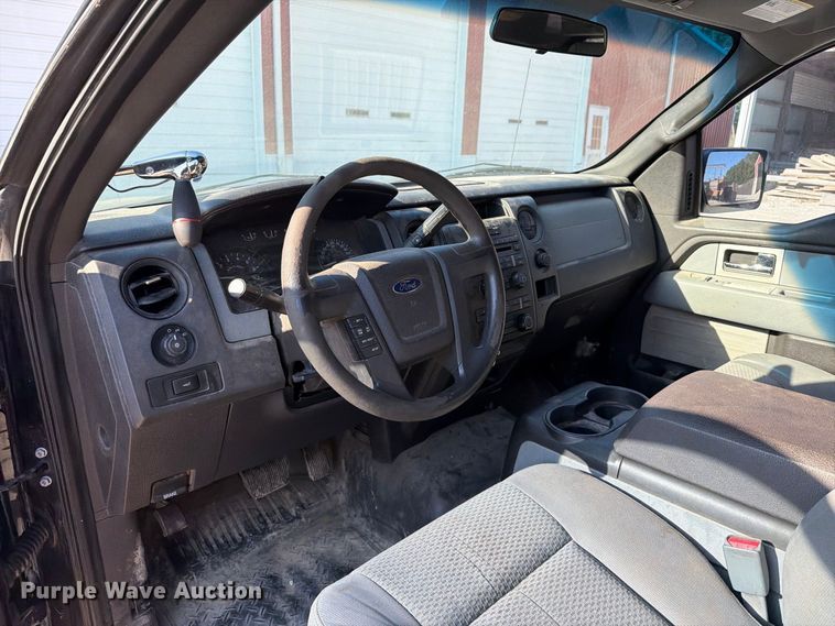 image for item FT6310 2011 Ford F150 XL Crew Cab pickup truck