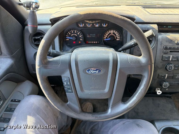 image for item FT6310 2011 Ford F150 XL Crew Cab pickup truck