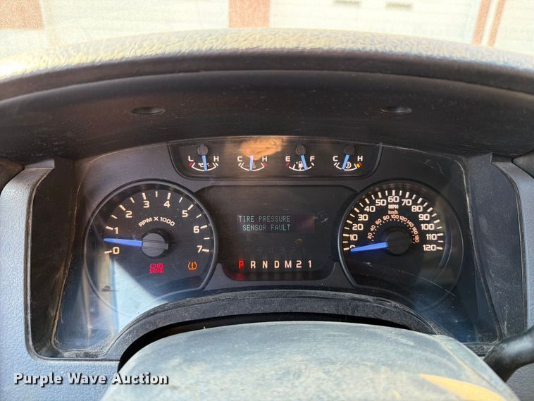 image for item FT6310 2011 Ford F150 XL Crew Cab pickup truck