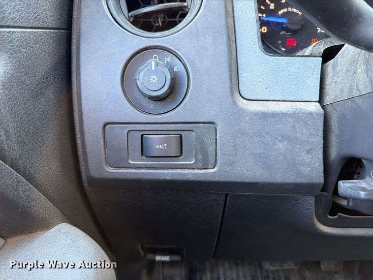 image for item FT6310 2011 Ford F150 XL Crew Cab pickup truck