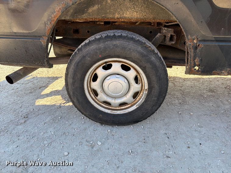 image for item FT6310 2011 Ford F150 XL Crew Cab pickup truck