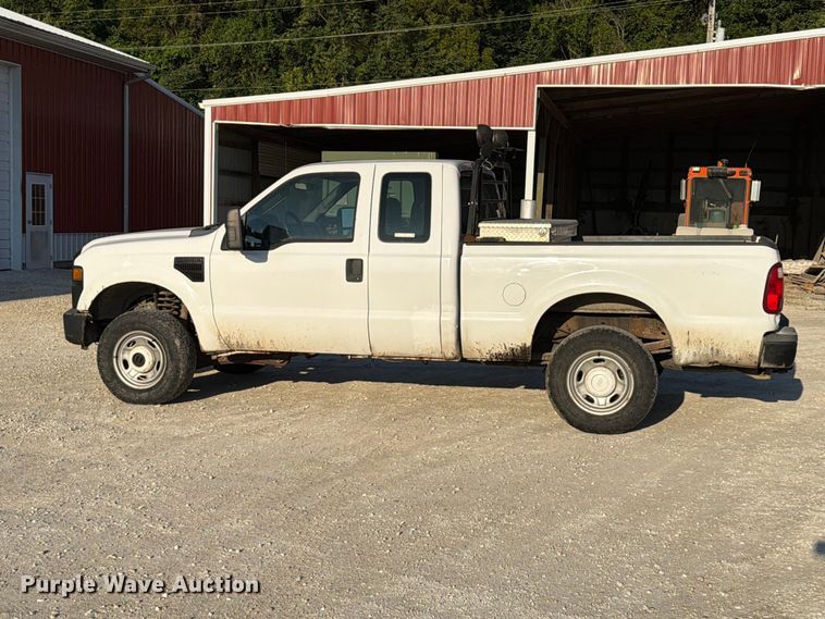 image for item FT6312 2008 Ford F250 Super Duty XL Ext. Cab pickup truck