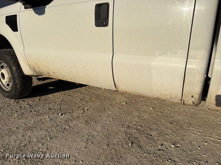 image for item FT6312 2008 Ford F250 Super Duty XL Ext. Cab pickup truck