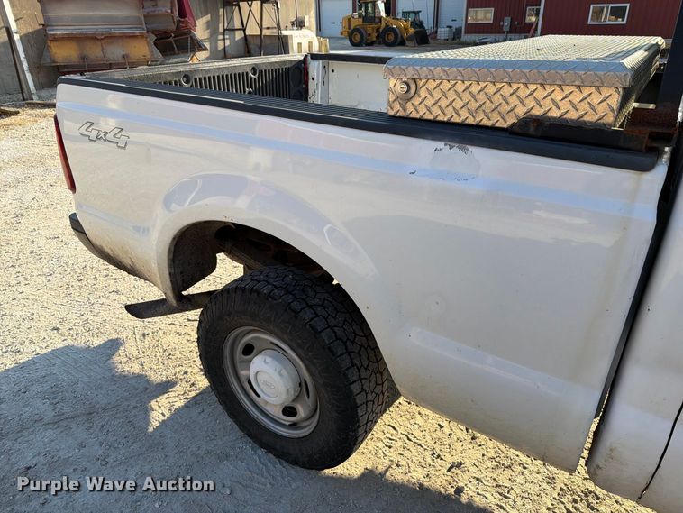 image for item FT6312 2008 Ford F250 Super Duty XL Ext. Cab pickup truck