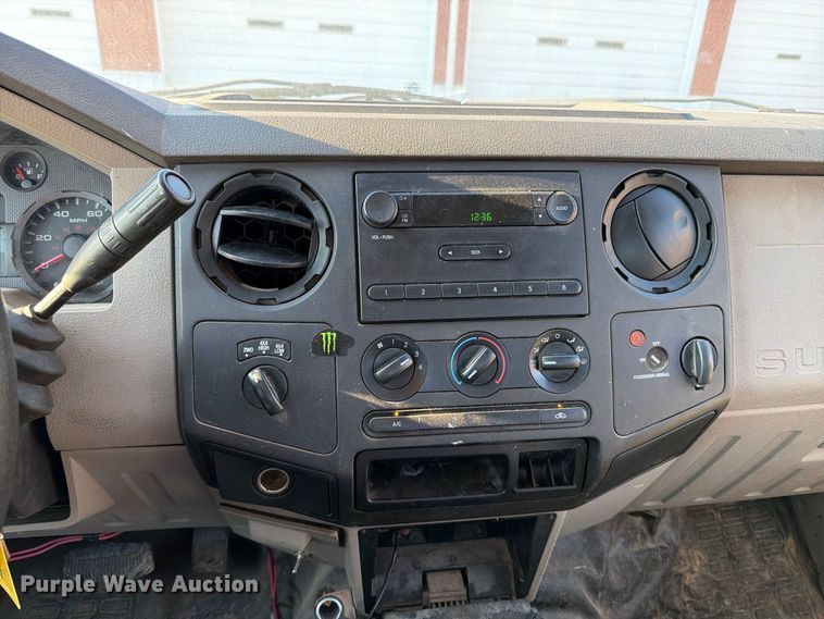 image for item FT6312 2008 Ford F250 Super Duty XL Ext. Cab pickup truck