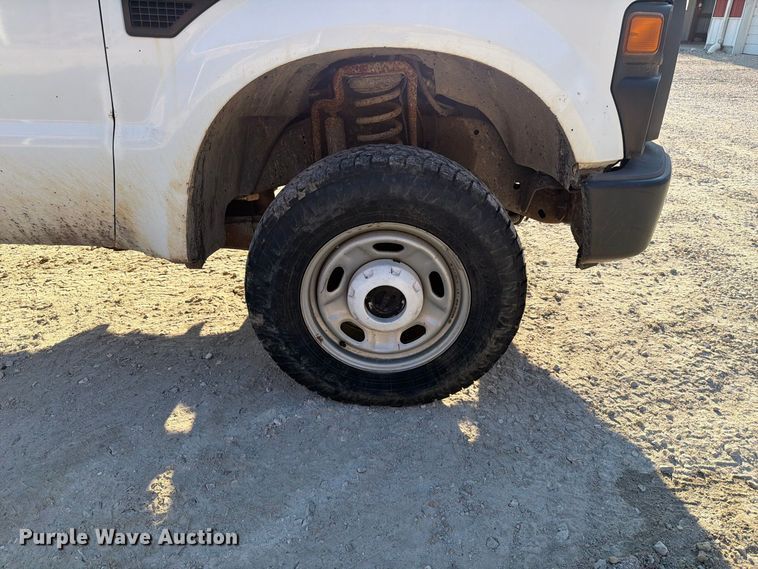 image for item FT6312 2008 Ford F250 Super Duty XL Ext. Cab pickup truck