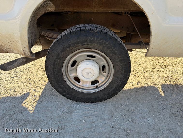 image for item FT6312 2008 Ford F250 Super Duty XL Ext. Cab pickup truck
