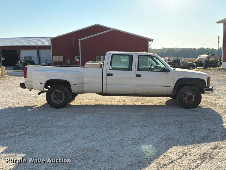 image for item FT6313 1997 Chevrolet Silverado 3500 Crew Cab pickup truck