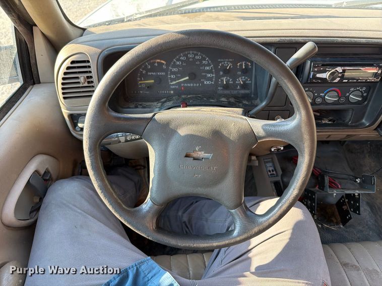 image for item FT6313 1997 Chevrolet Silverado 3500 Crew Cab pickup truck