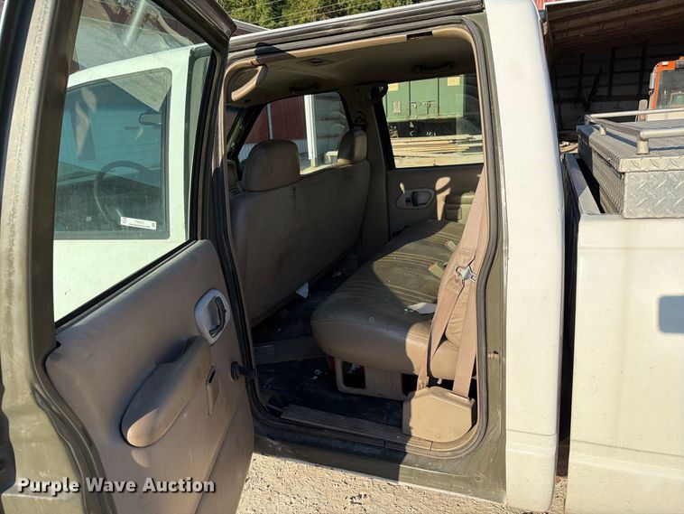 image for item FT6313 1997 Chevrolet Silverado 3500 Crew Cab pickup truck