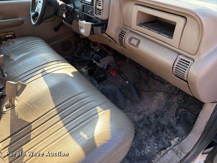 image for item FT6313 1997 Chevrolet Silverado 3500 Crew Cab pickup truck