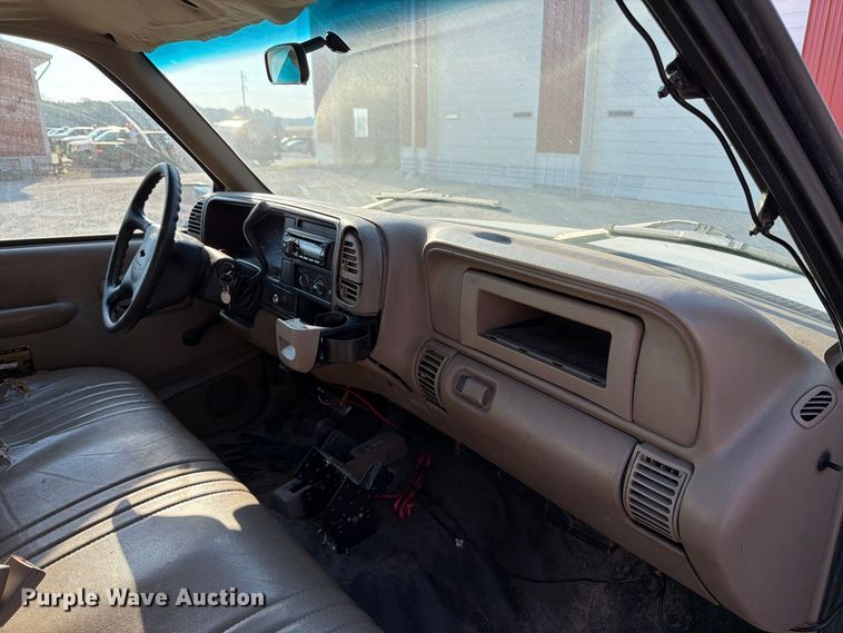 image for item FT6313 1997 Chevrolet Silverado 3500 Crew Cab pickup truck